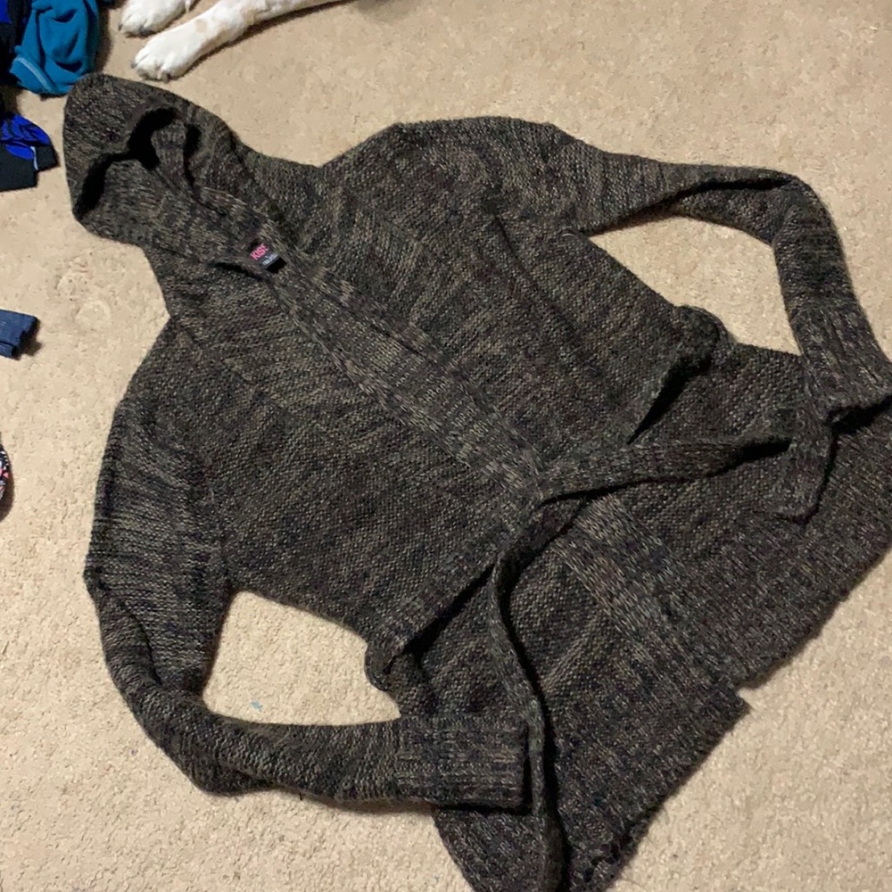 Hooded sweater